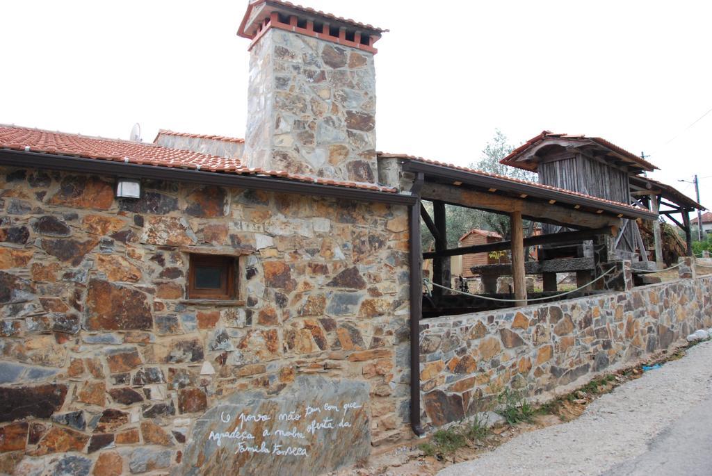 Parque Tematico Vale De Mouro Villa Eksteriør bilde