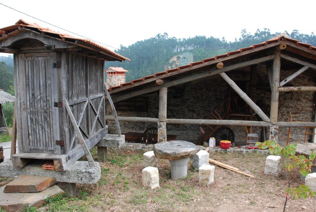 Parque Tematico Vale De Mouro Villa Eksteriør bilde